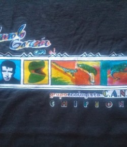 CANS lanza camisetas con el diseño cedido por el cantante Manolo García en 2002