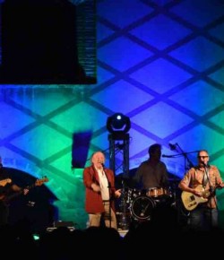 Sisa, Portet i Olvier en el Castillo de Calonge