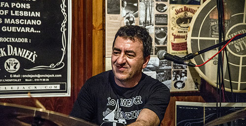 Juan Carlos García (exÚltimo de la Fila): «Evocamos las mejores canciones de El Último de la Fila; una banda y una época en la que tuvimos la suerte de estar.»