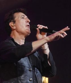 Manolo García se renueva en la Laboral