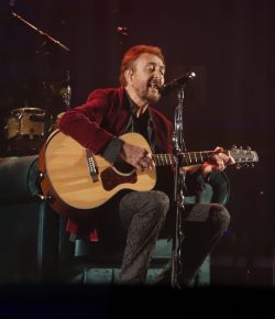 Manolo García colma a sus fieles seguidores en Zaragoza