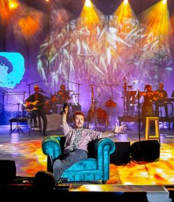 Manolo García: “En los conciertos, todos nos olvidamos un poquito de nuestros problemas”