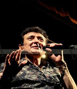 Manolo García dispuesto a todo en Barcelona